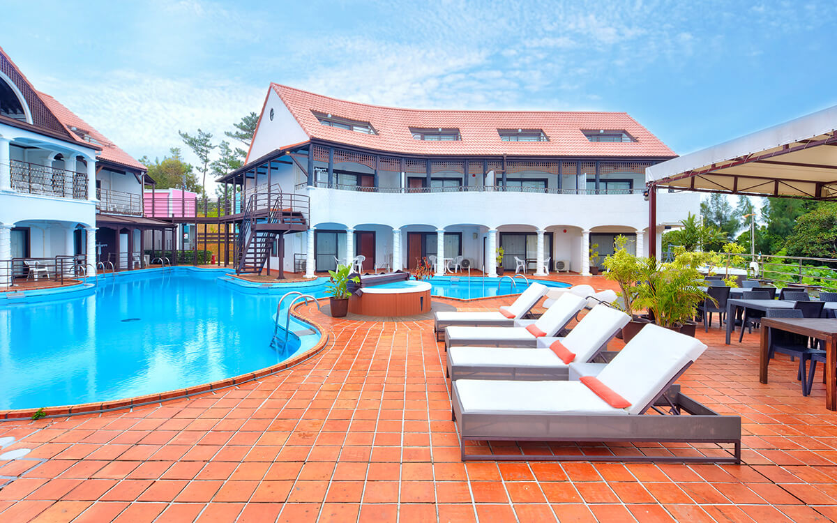 ガーデンプール